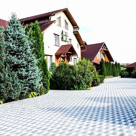 ホテルCasa Moteasca Mihai Viteazu  エクステリア 写真